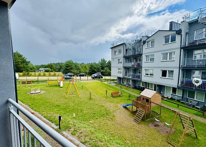 Modrzewiowa Przygoda Lägenhet *